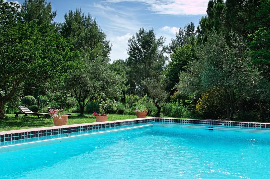 Le Domaine De Saint Veran Orgon Dış mekan fotoğraf
