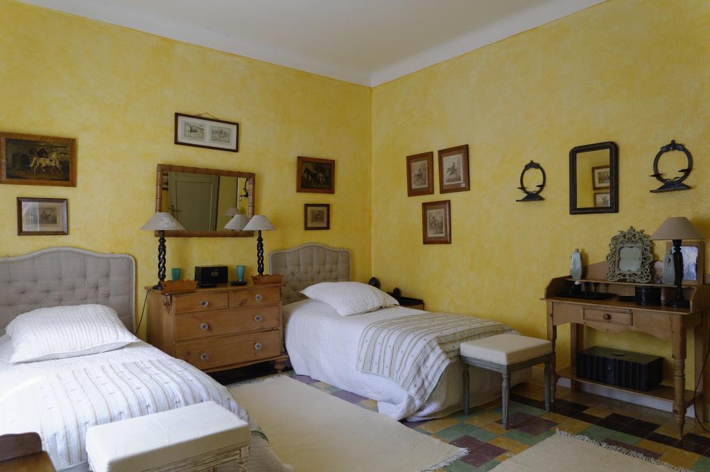 Le Domaine De Saint Veran Orgon Dış mekan fotoğraf